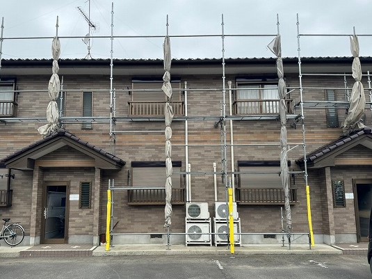 外壁タイルのアパート